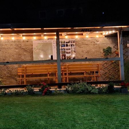 Sasca Montană Casa Nouaヴィラ エクステリア 写真